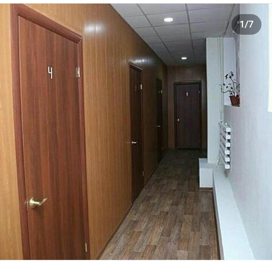 Мини-Отель "Алатау",Хостел パヴロダル エクステリア 写真