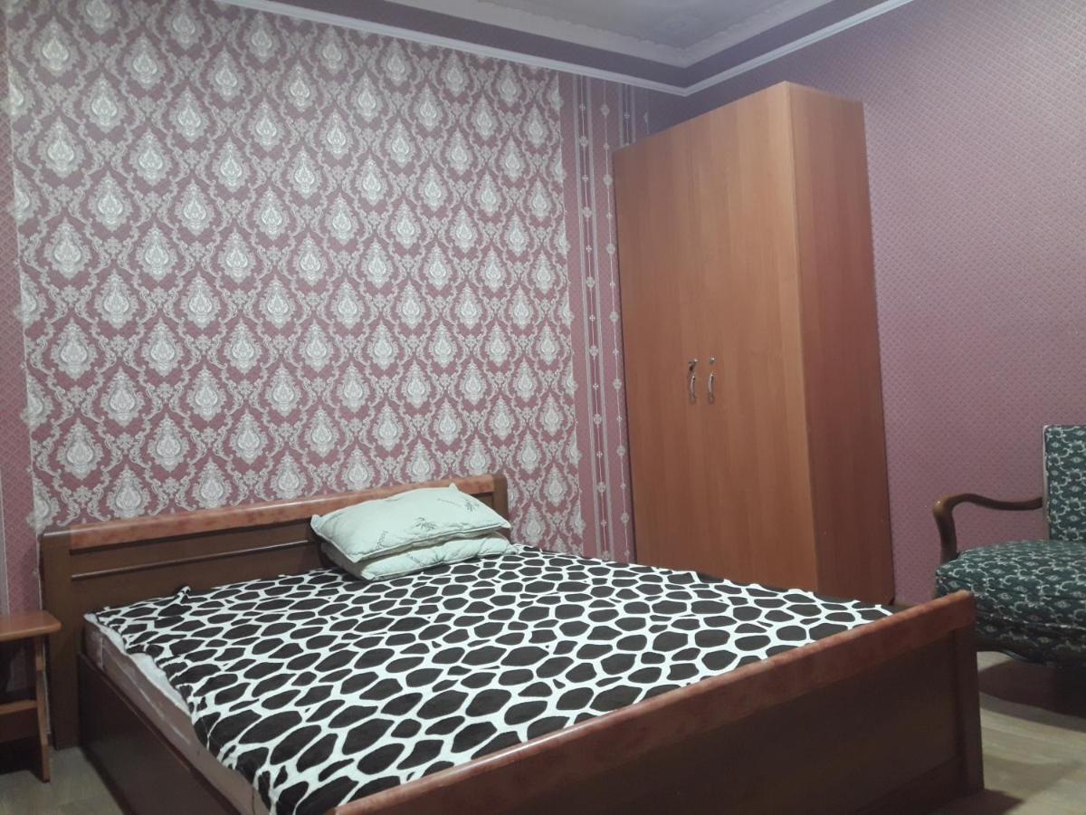 Мини-Отель "Алатау",Хостел パヴロダル エクステリア 写真